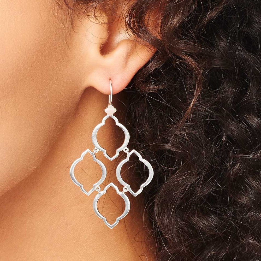 Stella & Dot Arabesque Chandelier Earrings